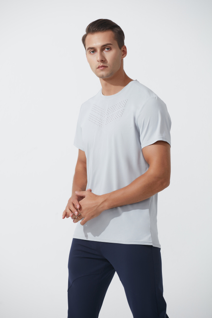  T-shirt de treinamento para homens rápidos seco